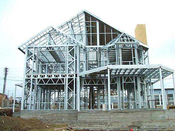 石狮钢结构建筑的腐蚀问题应该如何预防